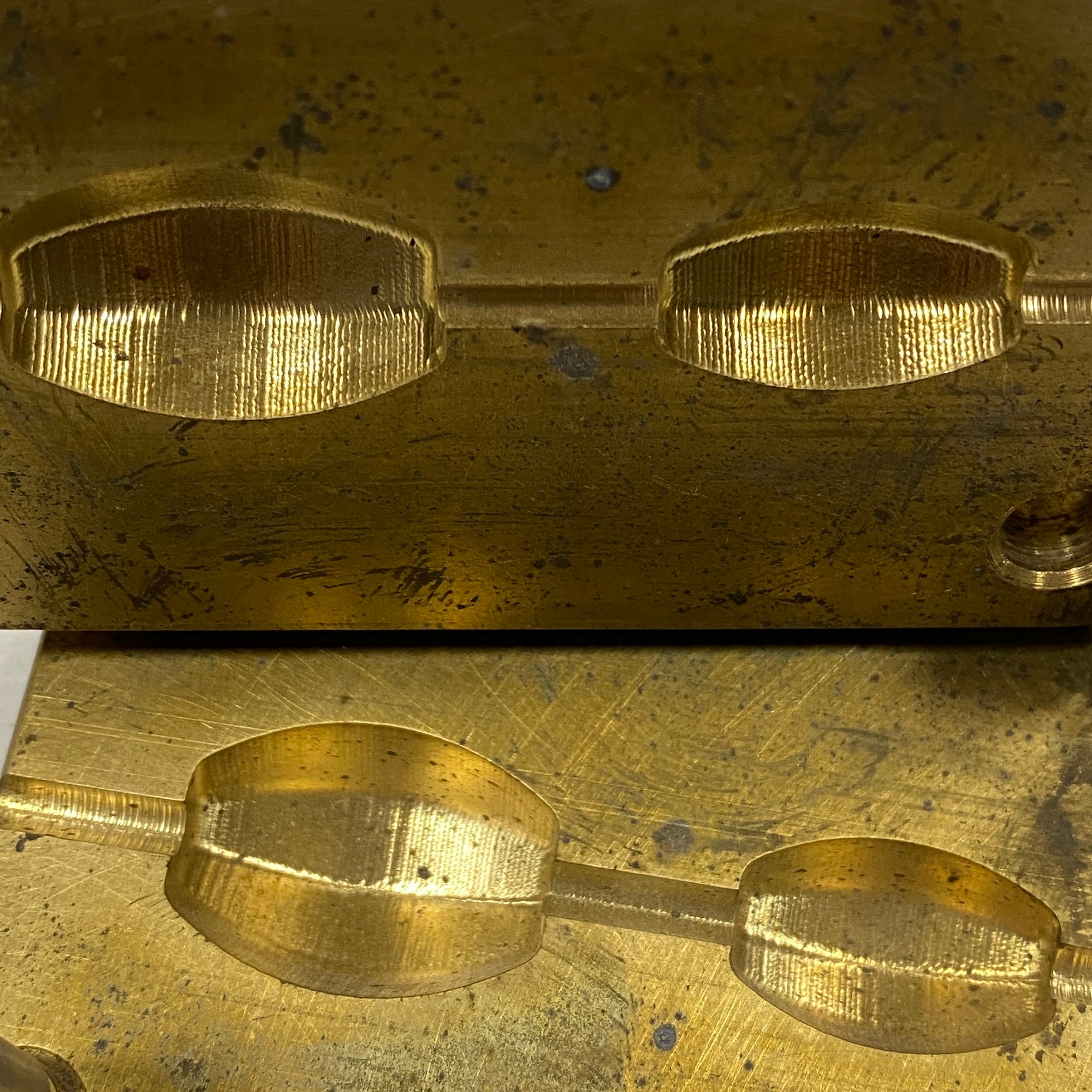 MikesBrassforGlass Eight-sided Shape Duo Brass Glass Bead Press