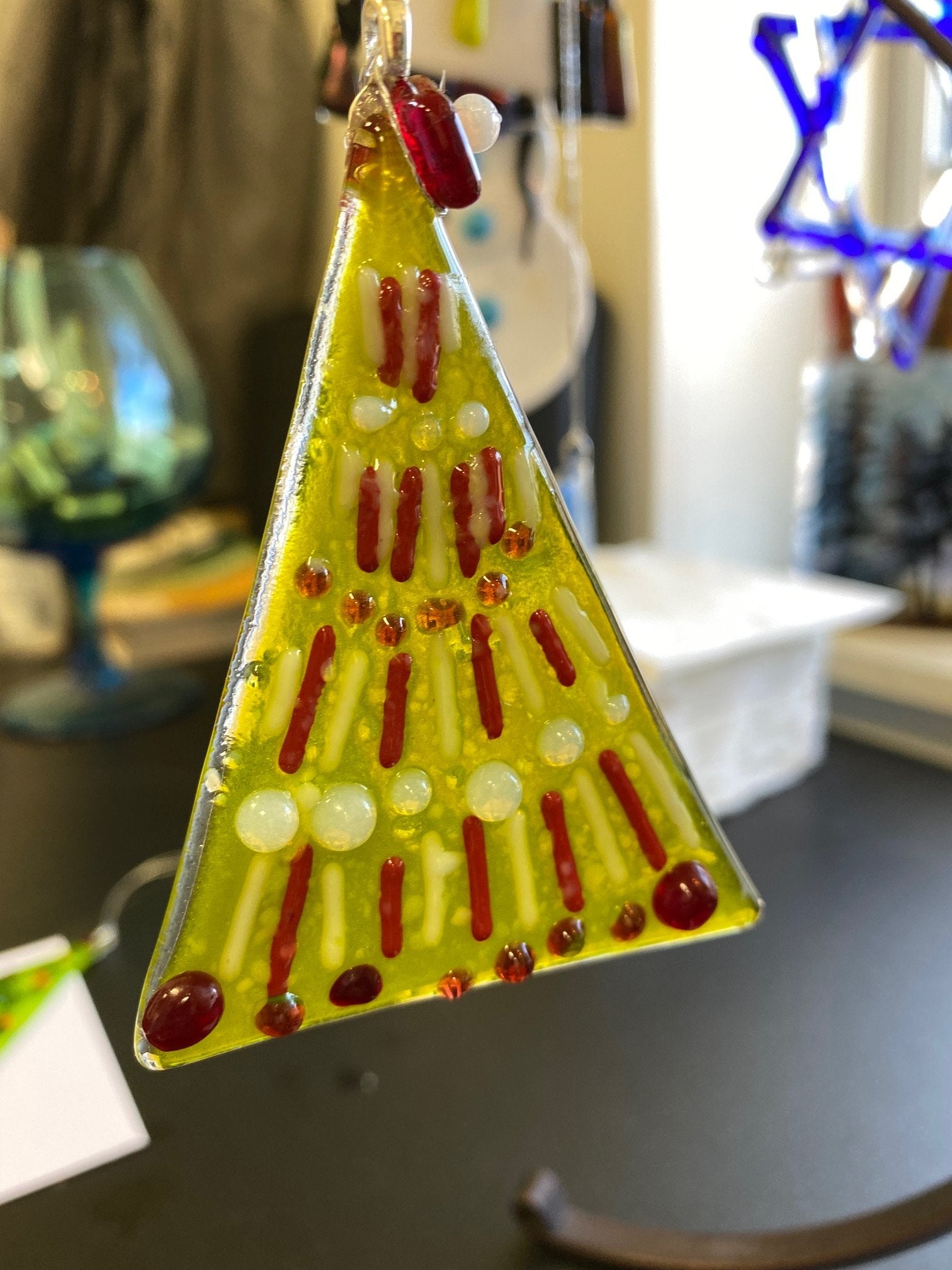 Strings &amp; Dots Xmas Tree