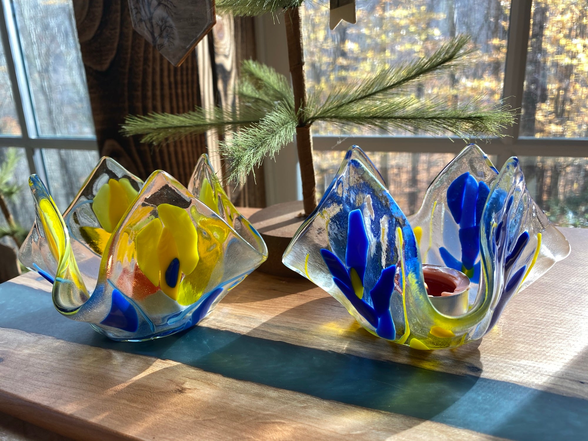 Undulating Waves Tealight Holder